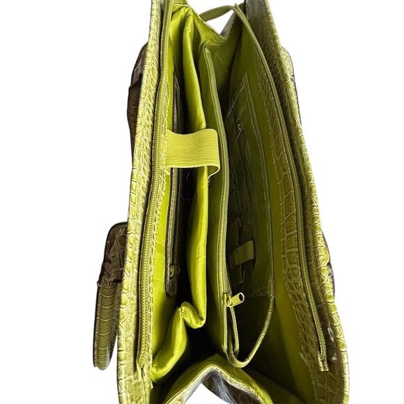 Treviso Green Faux Crocodile Embossed  Laptop Bag - Picture 11 of 15